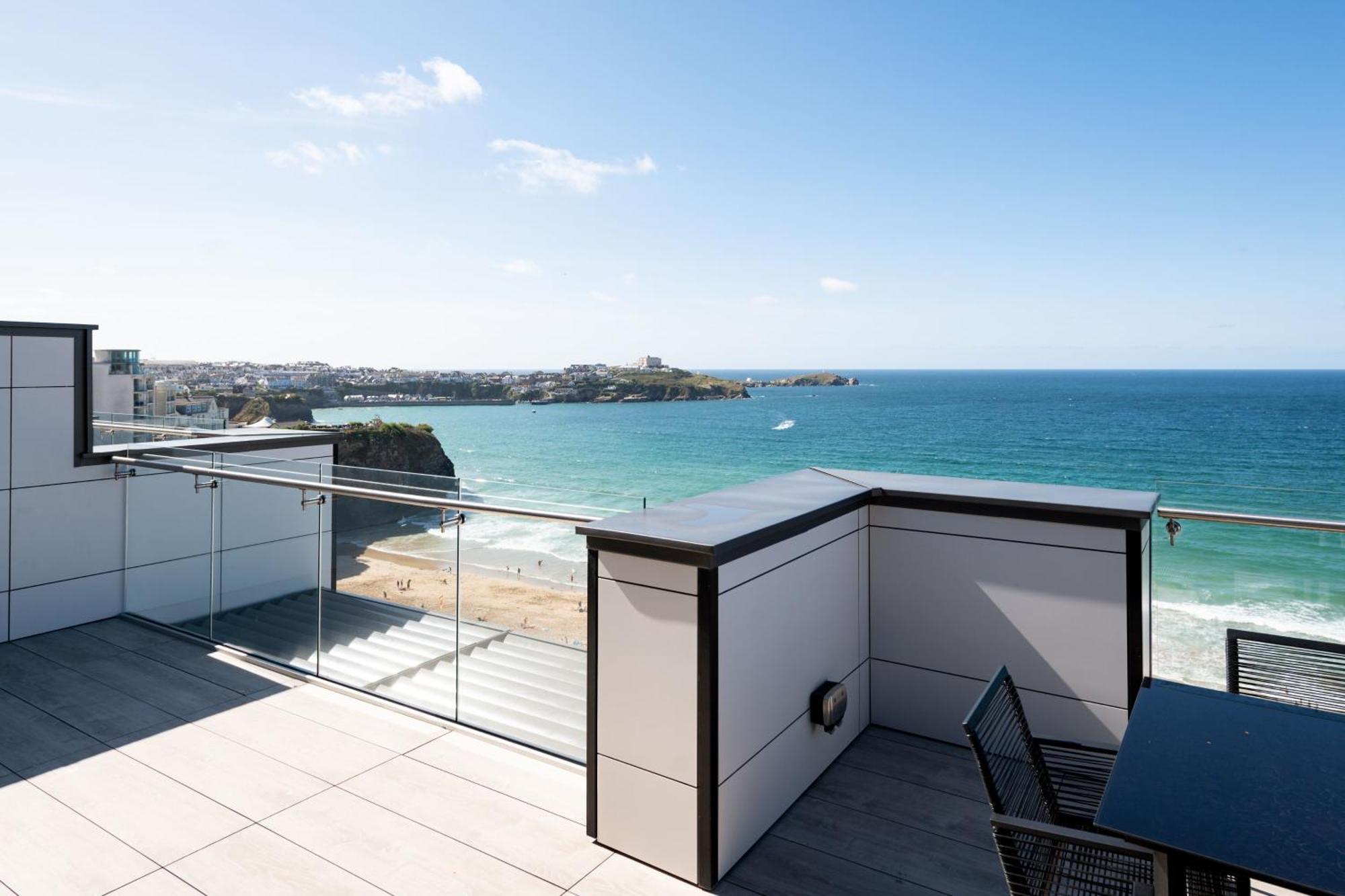 26 Cliff Edge Penthouse In Newquay Holiday home