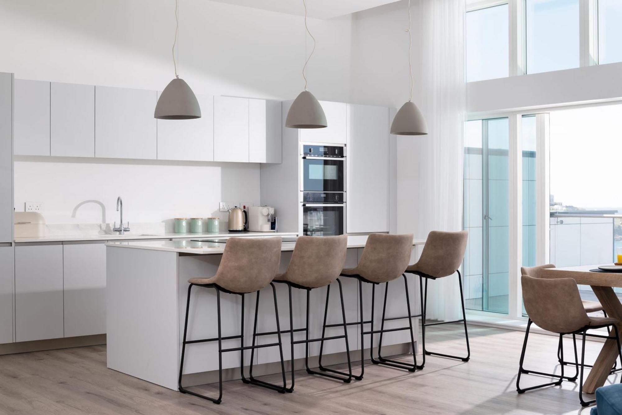 26 Cliff Edge Penthouse In Newquay Holiday home *
