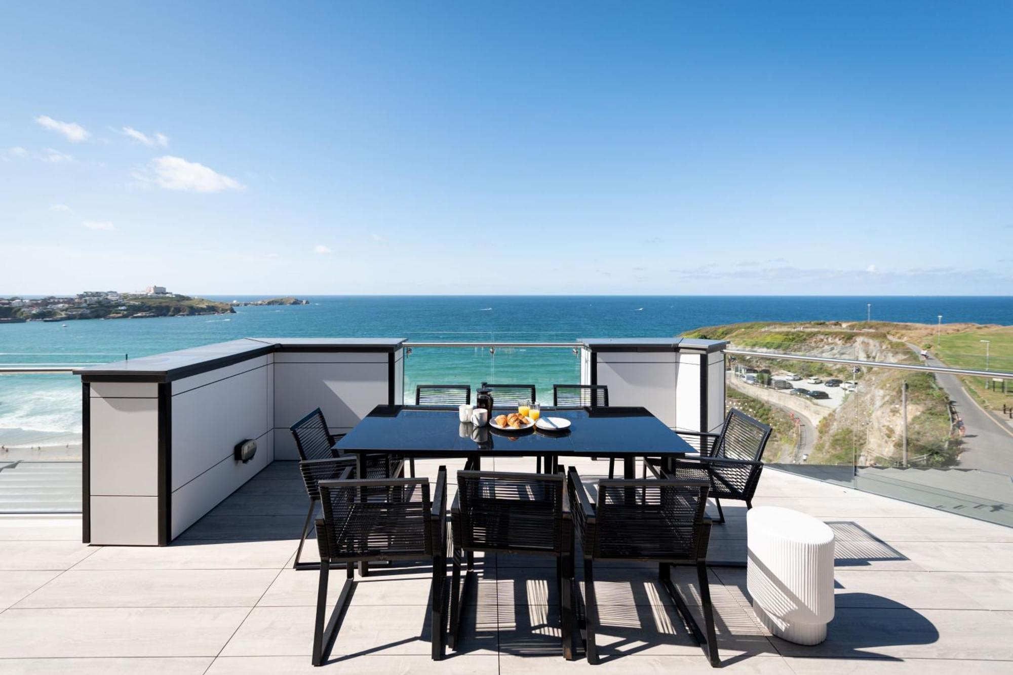 26 Cliff Edge Penthouse In Newquay Holiday home *